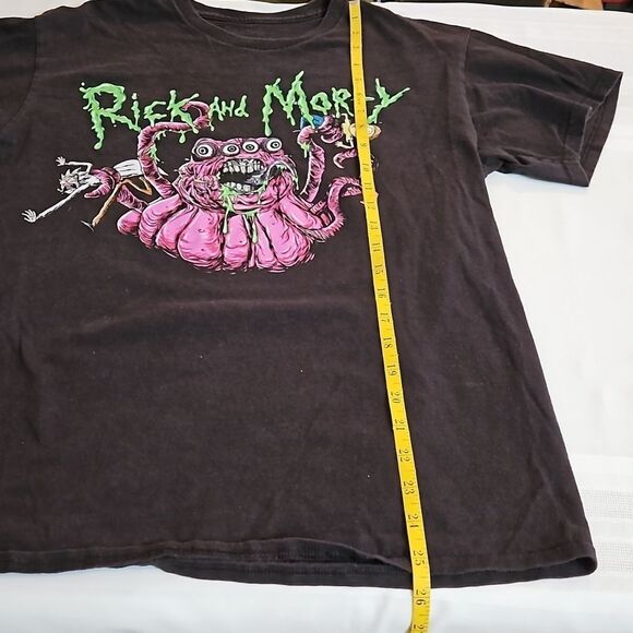 Rick & Morty Men's Tee shirt size Medium - Picture 7 of 7